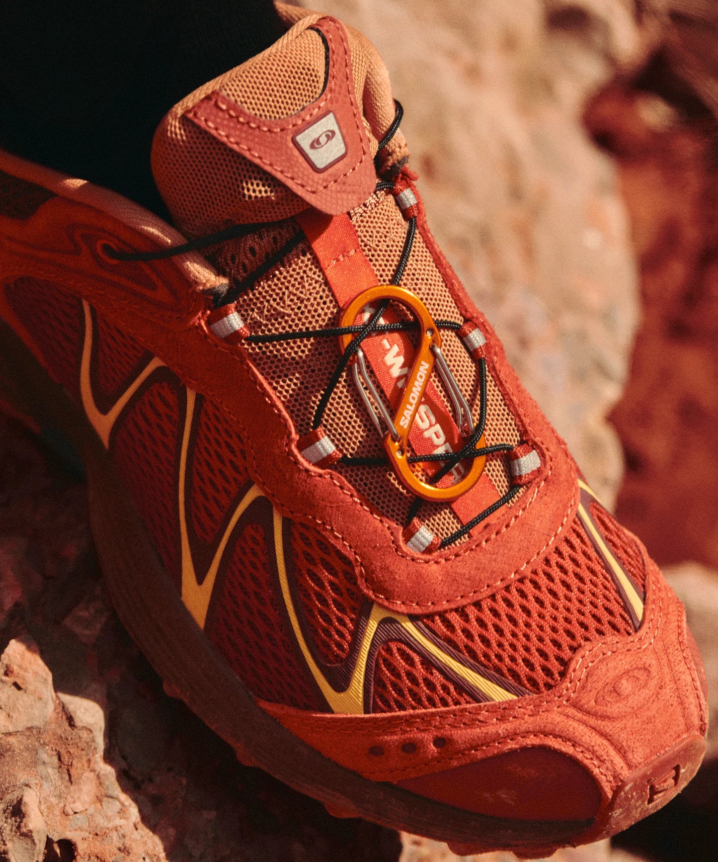 XT-WHISPER RED ASHES